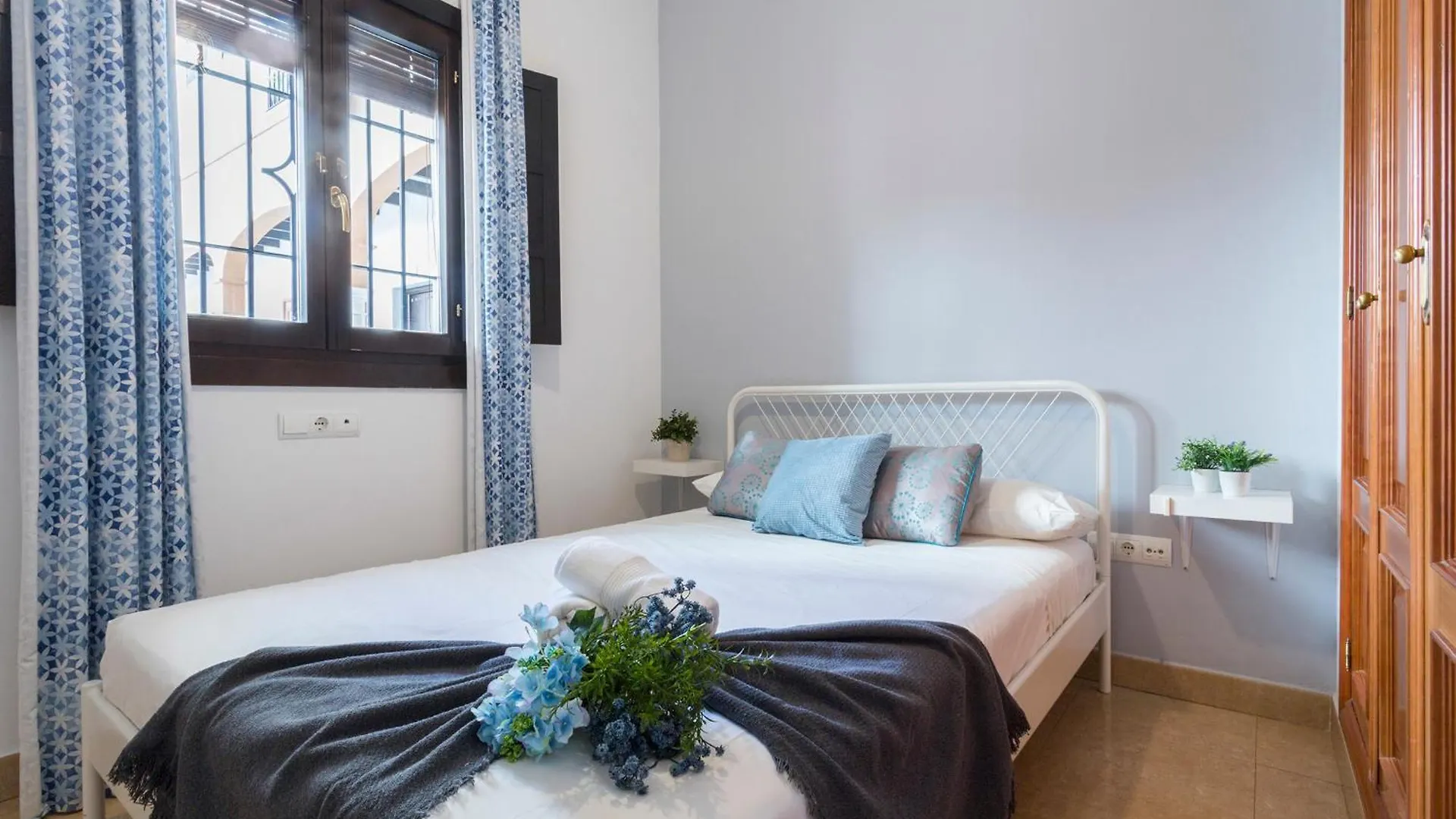 Santa Catalina Patio Andaluz 3 Rooms Sevilla Lejlighed