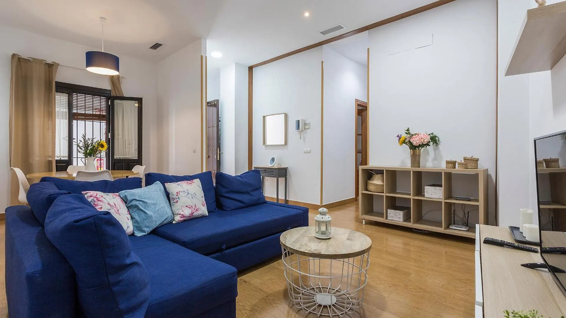 Santa Catalina Patio Andaluz 3 Rooms location